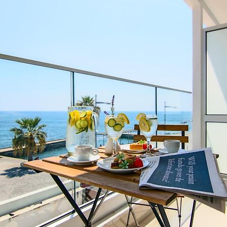 Phaedrus Living: Seaview Gold Flat Lighthouse 48 Apartment Пафос Екстериор снимка