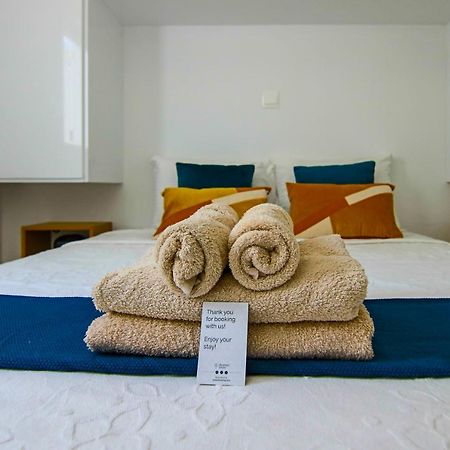 Phaedrus Living: Seaview Gold Flat Lighthouse 48 Apartment Пафос Екстериор снимка