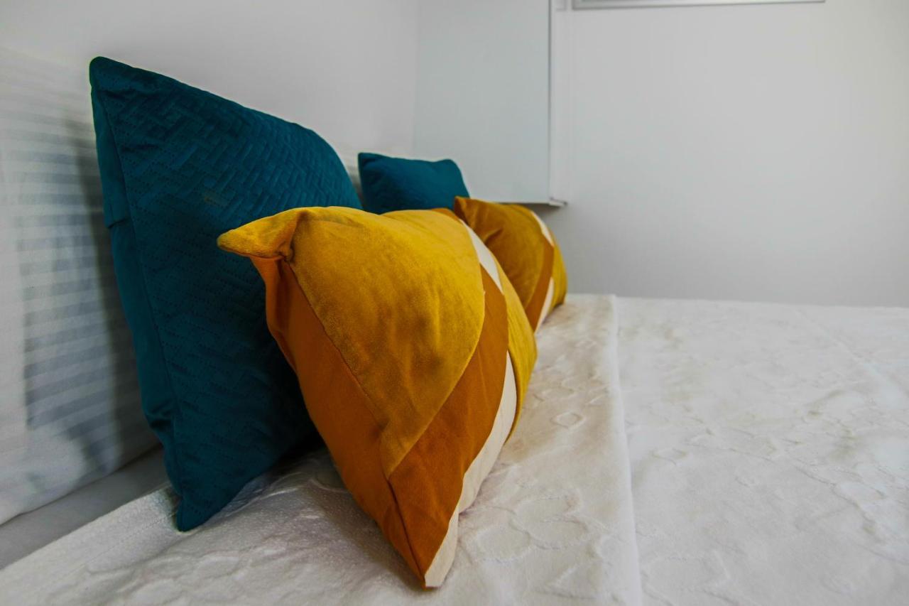 Phaedrus Living: Seaview Gold Flat Lighthouse 48 Apartment Пафос Екстериор снимка
