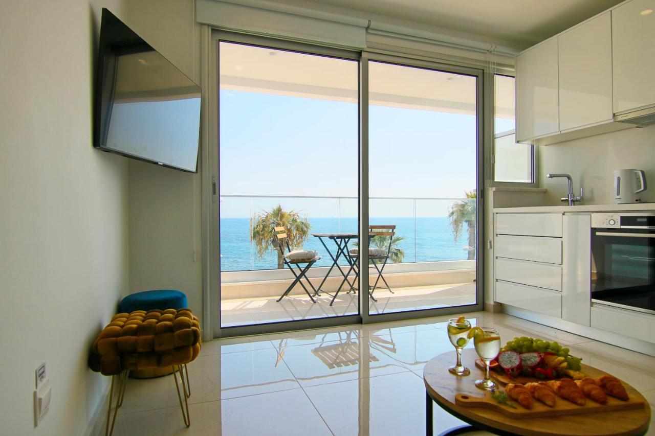 Phaedrus Living: Seaview Gold Flat Lighthouse 48 Apartment Пафос Екстериор снимка